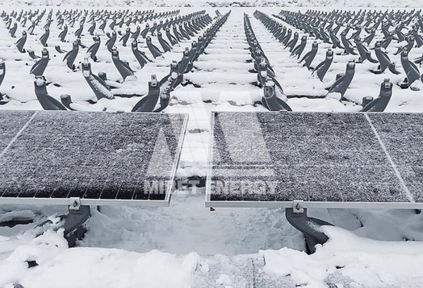 亚博YABO水上漂浮光伏电站助力波兰绿色发展-3