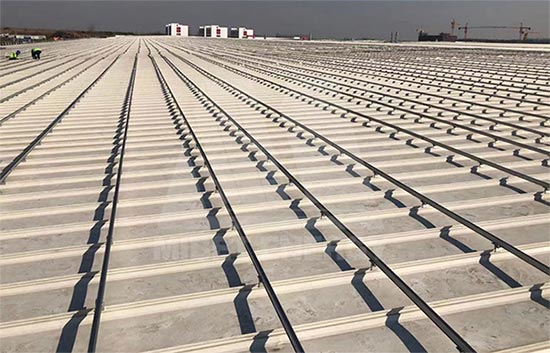 亚博YABO彩钢瓦立缝金属屋面太阳能